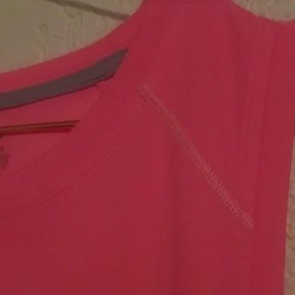 Champion Hot Pink Neon Fitted Muscle Tee Rounded Hem Polyester Top SZ M - Picture 4 of 7